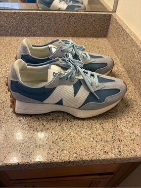 New Balance Casual Athletic Sneakers - Size 9 Men’s / 10.5 Women’s